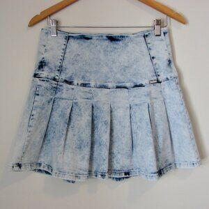 Vintage Y2K Denim Mini Skirt Acid Wash Bleached Pleated Jeaniologie Size Medium